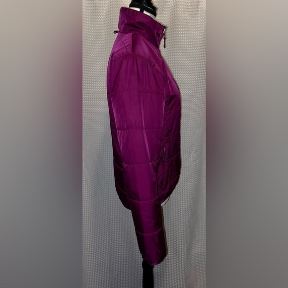 Women’s The North Face lightweight short dark Fuchsia Jacket size small - Picture 4 of 14